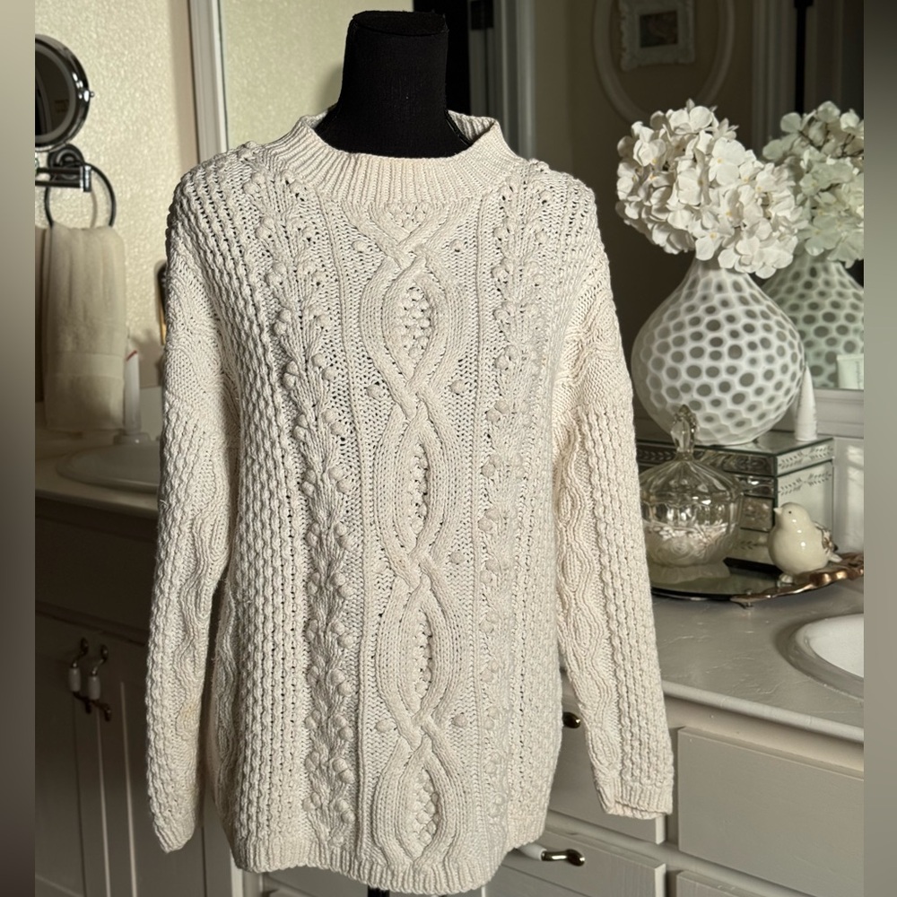 Express Hand Knitted International Ivory Cable Knit Sweater - Picture 3 of 11
